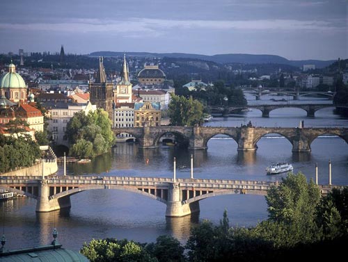 Escapada romántica a Praga. Puente del Pilar