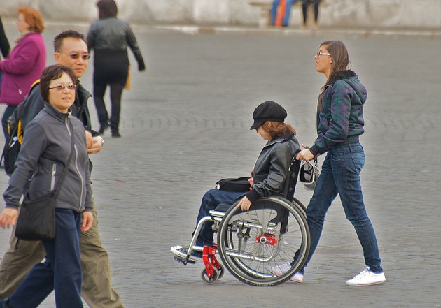 Una guía para viajeros en silla de ruedas y decoración de hoteles de Roma