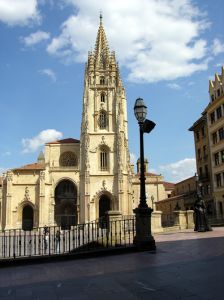 Grandes monumentos en Oviedo